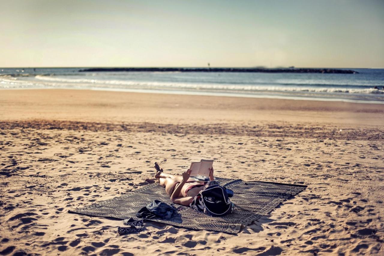Wom Beach Pod Hotel - A Member Of Brown Hotels Tel Aviv Ngoại thất bức ảnh