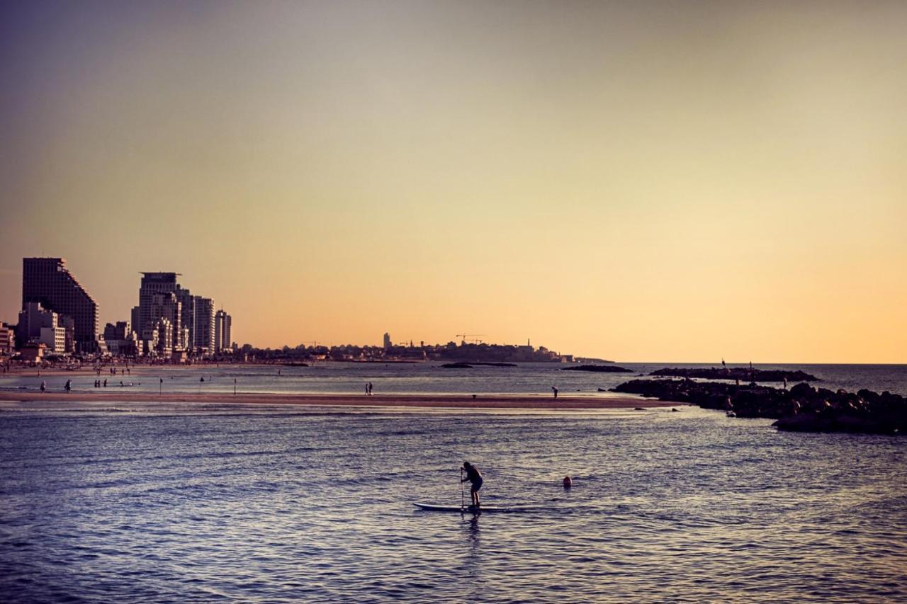 Wom Beach Pod Hotel - A Member Of Brown Hotels Tel Aviv Ngoại thất bức ảnh