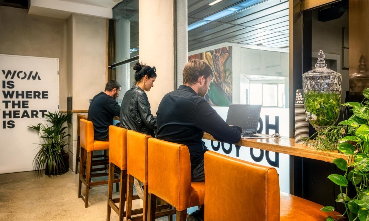 Wom Beach Pod Hotel - A Member Of Brown Hotels Tel Aviv Ngoại thất bức ảnh